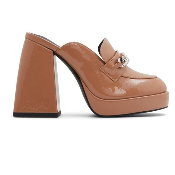 Call It Spring Cassia Chain Pump Light Brown Size 6 NWOT - Picture 4 of 15